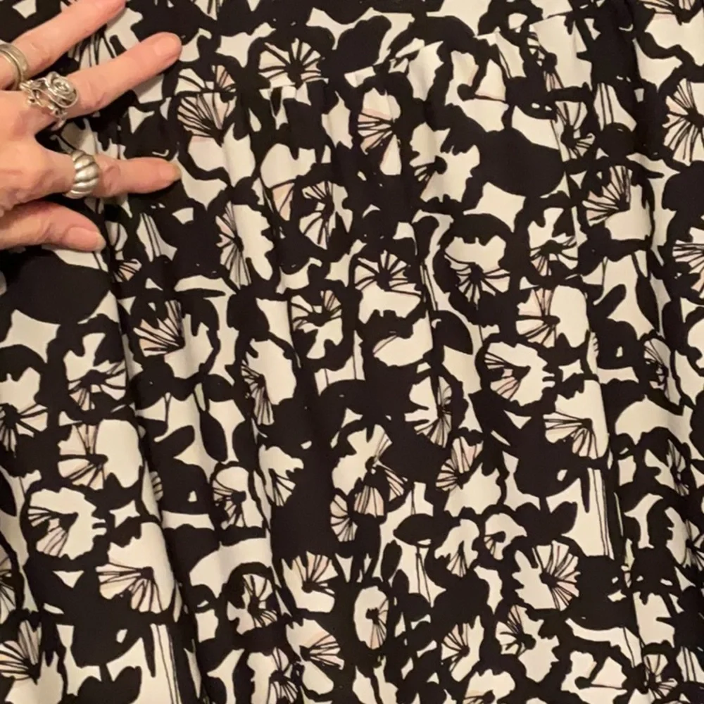 Max Studio Crepe Tiered Maxi Dress M - Picture 6 of 6